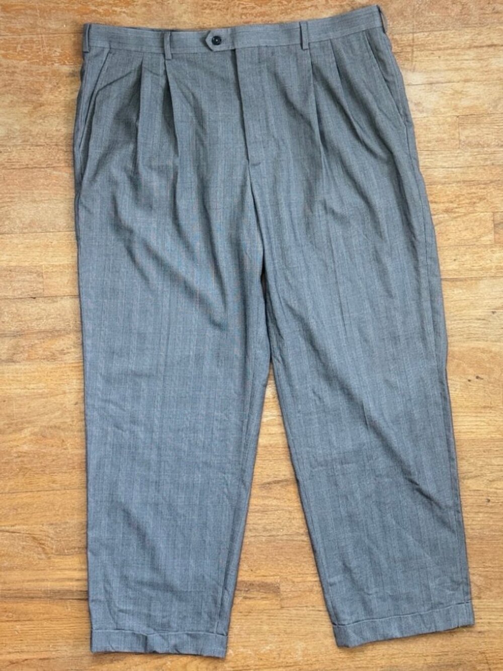 Vintage Mens Double Pleated Plaid Dress Pants Size 40x32 Gray/Black Trousers 90s